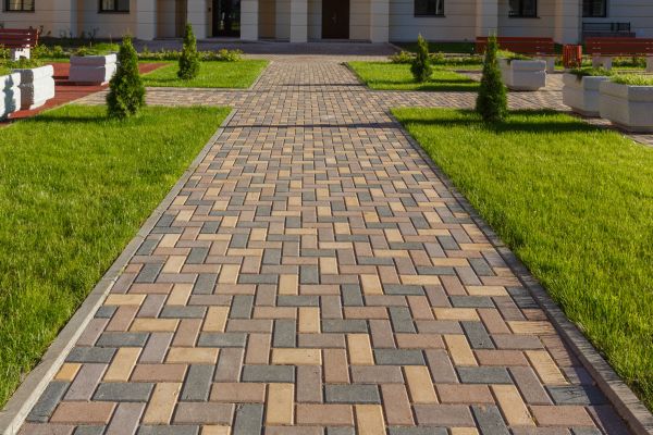 Cost of Paving Stones Installation in Hendersonville